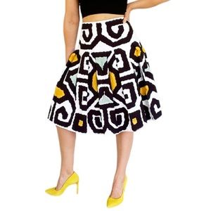 Diane von Furstenberg white cotton colorful abstract print pleated skirt size 6